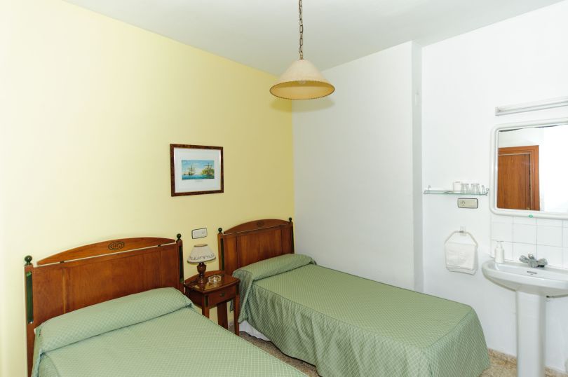 habitación 3 pensión gala sevilla