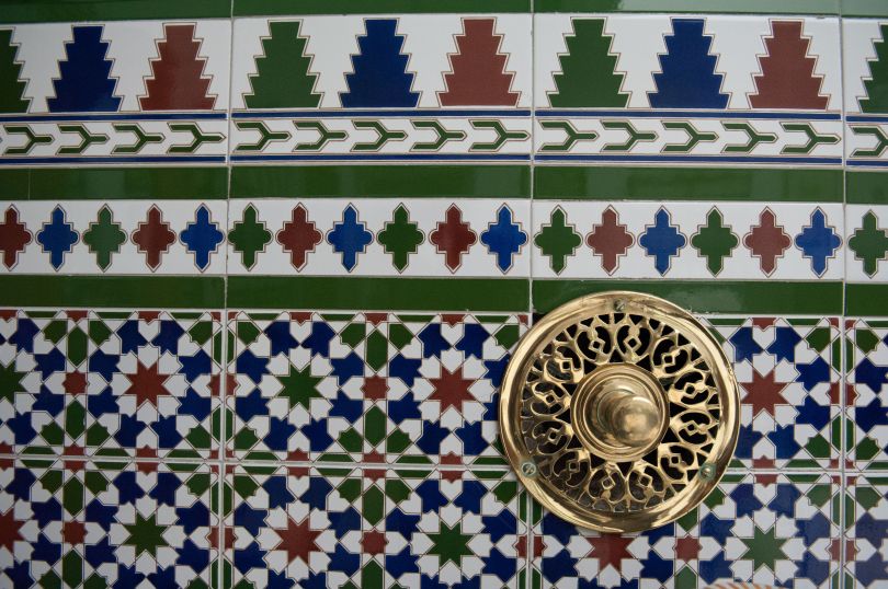 tirador puerta pensión gala sevilla